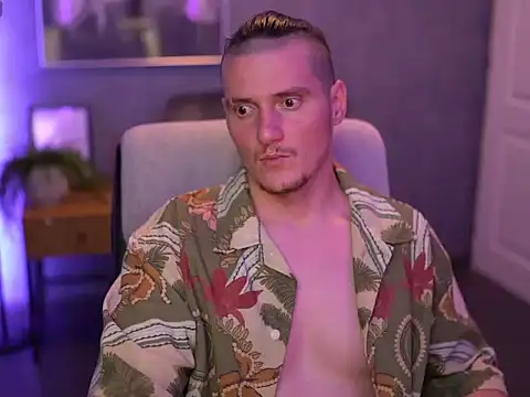 Alex_Wilde élő XXX-chatje