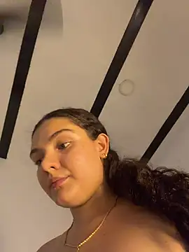 Eva_stark10 Adlı Modelin Canlı XXX Sohbeti