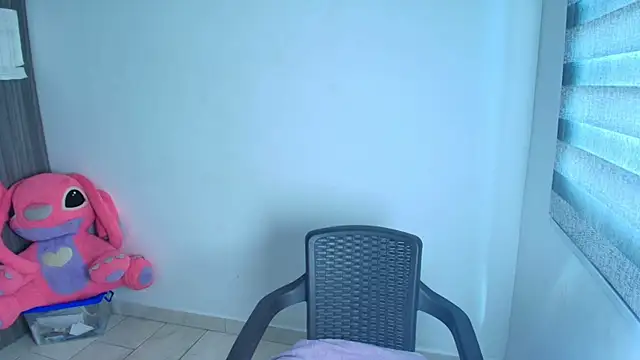 Chat +18 de alys_love ao vivo