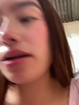 Miakittyyy 即時 XXX 聊天