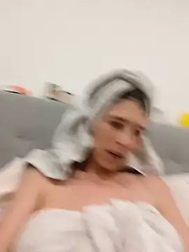 Sposini69 现场XXX聊天
