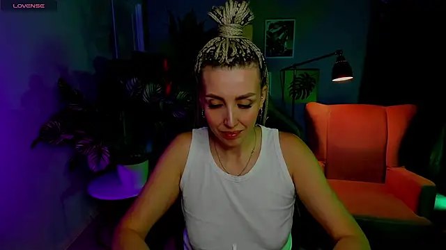 MonicaRiley's Live XXX Chat