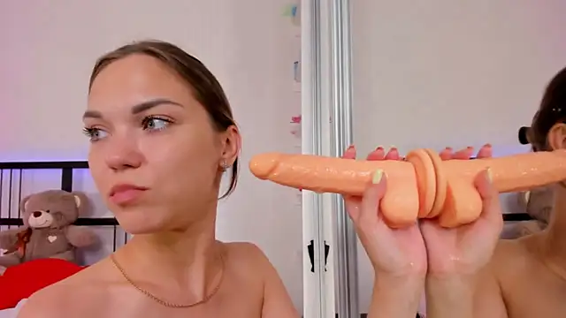 Czat XXX na żywo – Flora_Meooww