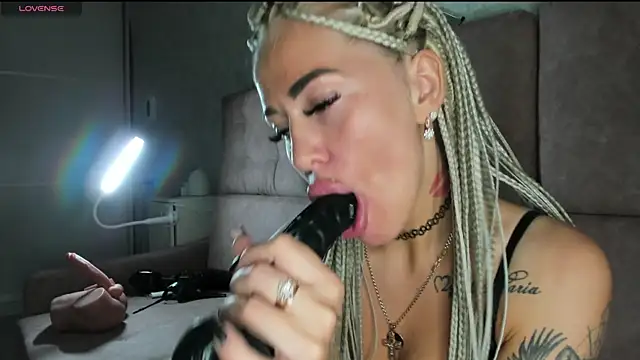 Kira_Key live XXX chat