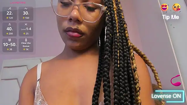 Chatroom XXX en direct de Erikaamore
