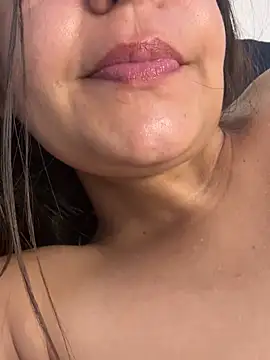 Chat XXX ao vivo de sweet_shadil_