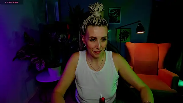 Czat XXX na żywo – MonicaRiley