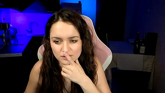 XXX chat uživo modela Cerann1