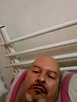 Juan_45のライブXXXチャット