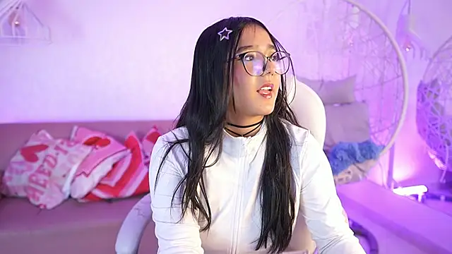XXX chat uživo modela VioletJoness_