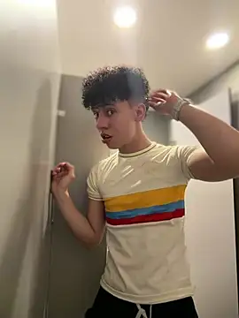แชท XXX สดของ yoursexyjose