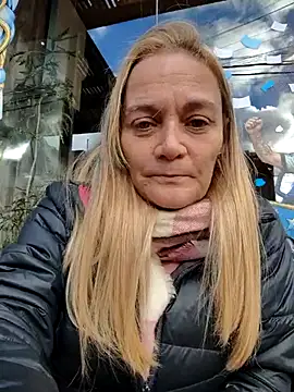 Nanybeach's Live XXX Chat