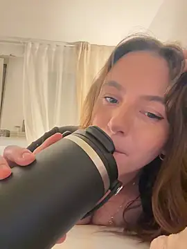 Chat XXX en directo de Cherry-Bean