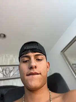 Lander_Cruz 라이브 XXX 채팅