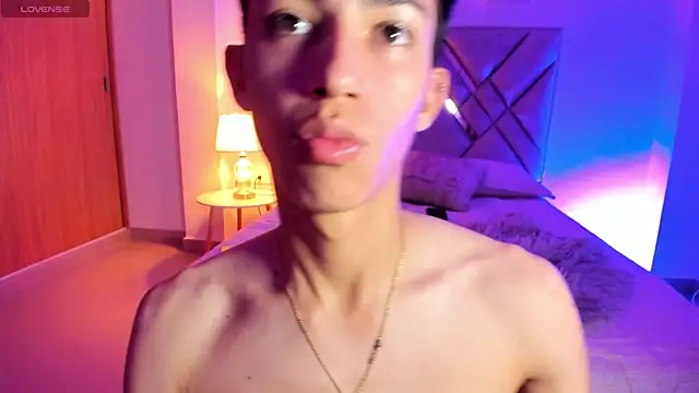 Baby_noahtt: απευθείας συνομιλία ΧΧΧ