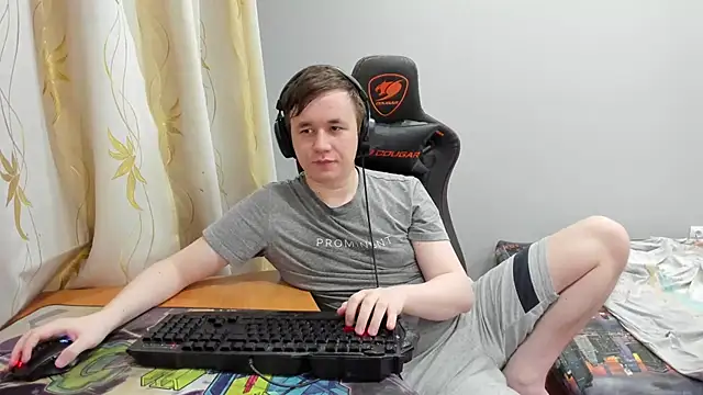iliaskrislove Chat XXX in diretta