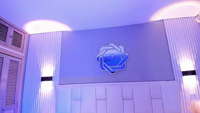 Chat +18 de NanaOsaky ao vivo