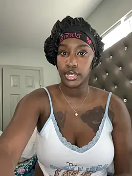 ToyaThick's Live XXX Chat