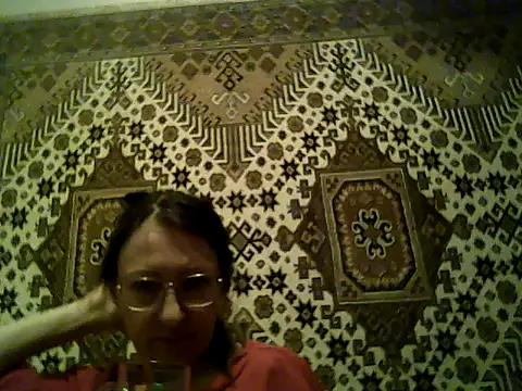 FayInessaKiss' Live XXX Chat