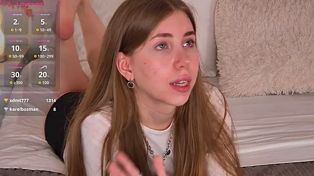 EvaAkiins Chat XXX live