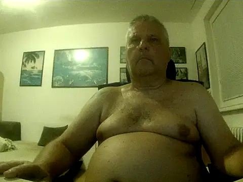 Chat +18 de Robert_SK1 ao vivo