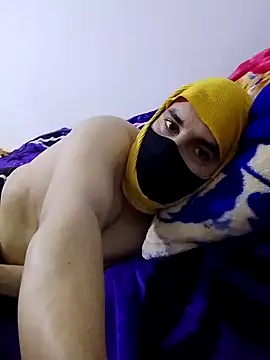 banouti28's Live XXX Chat
