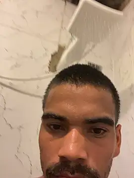Chat +18 de Jr_pirocudo ao vivo