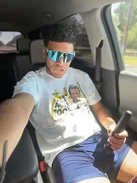 StrokingDaddy4 Chat XXX in diretta