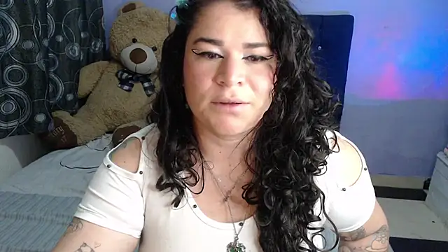 ANGELIQUE_KLANE's Live XXX Chat