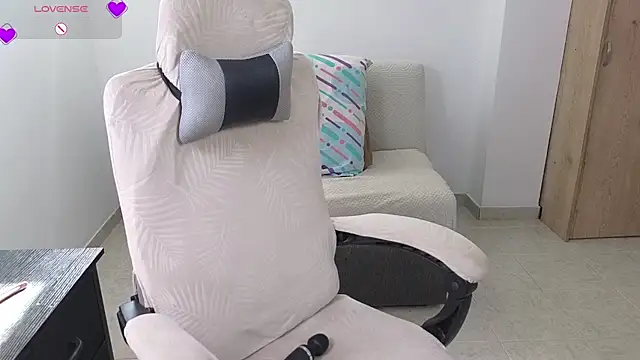 blue__moon_'s Live XXX Chat