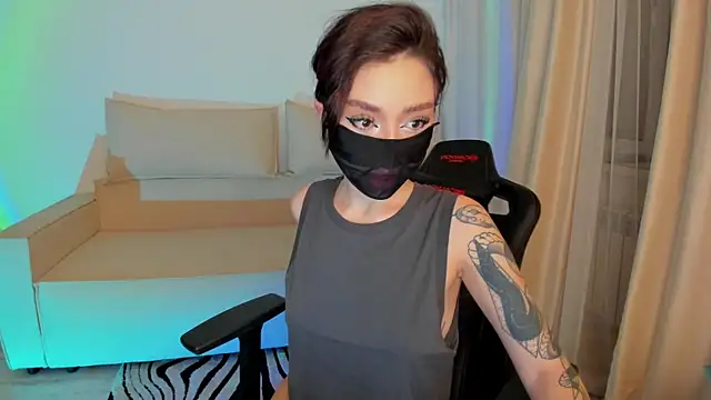DeferentUproar Live XXX Chat