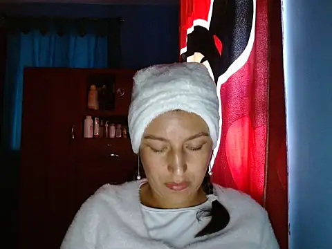 SarahFriendly's Live XXX Chat