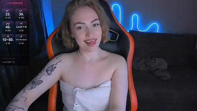 LaraKrein_lk élő XXX-chatje