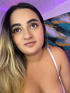 Antonella_Julieta Adlı Modelin Web Kamerası Şovu