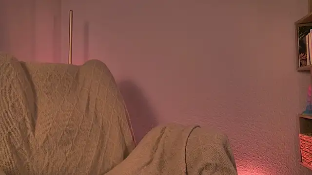 moalyn 现场XXX聊天