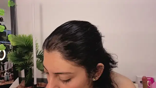 Iam_Issaa Adlı Modelin Canlı XXX Sohbeti