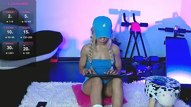 XXX chat uživo modela SarahRaynex