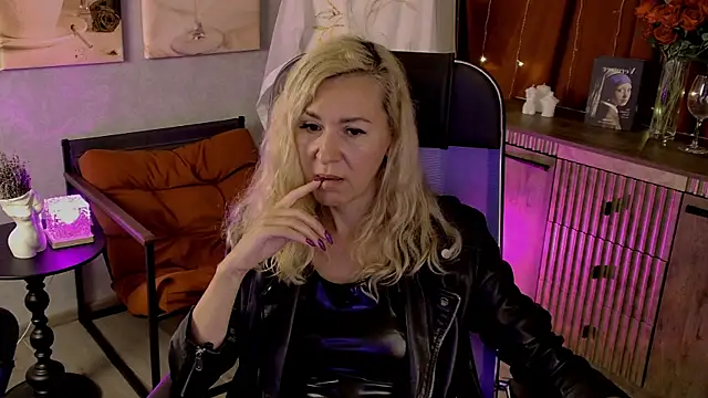 DonnaSmitth's Live XXX Chat
