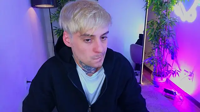 drillfi11 élő XXX-chatje