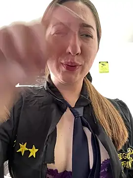 suzy-111 Chat XXX in diretta