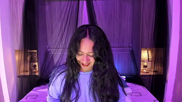 Chat +18 de AllieBennet ao vivo