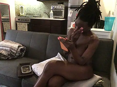 Czat XXX na żywo – littyleesh1