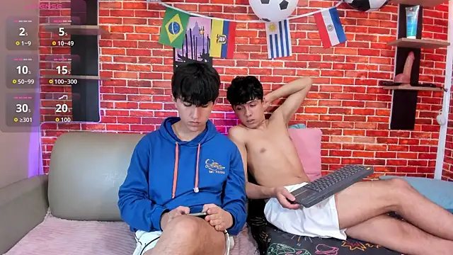 Chat XXX ao vivo de Hoot_boyss_
