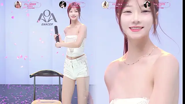__AOA__のライブXXXチャット