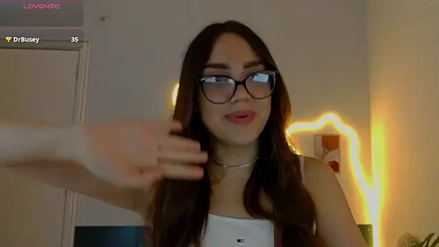 Chat XXX en directo de NebulaaHaven