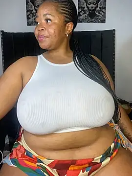 LunaCovenn's Live XXX Chat