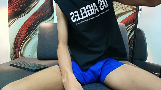 Онлайн чат XXX simondwayne