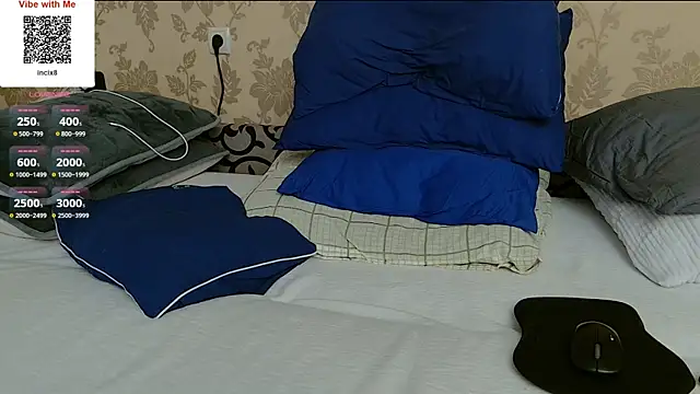 XXX chat uživo modela MartinBrandon