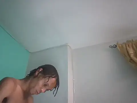 kemze Show in webcam