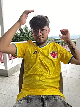 Dante_Rushx Adlı Modelin Canlı XXX Sohbeti